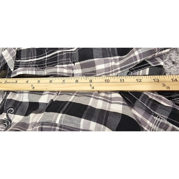 Y2K ROAR Mens Cargo Shorts Embroidered Plaid Black Utility Grunge Skater Size 33 - Picture 11 of 16